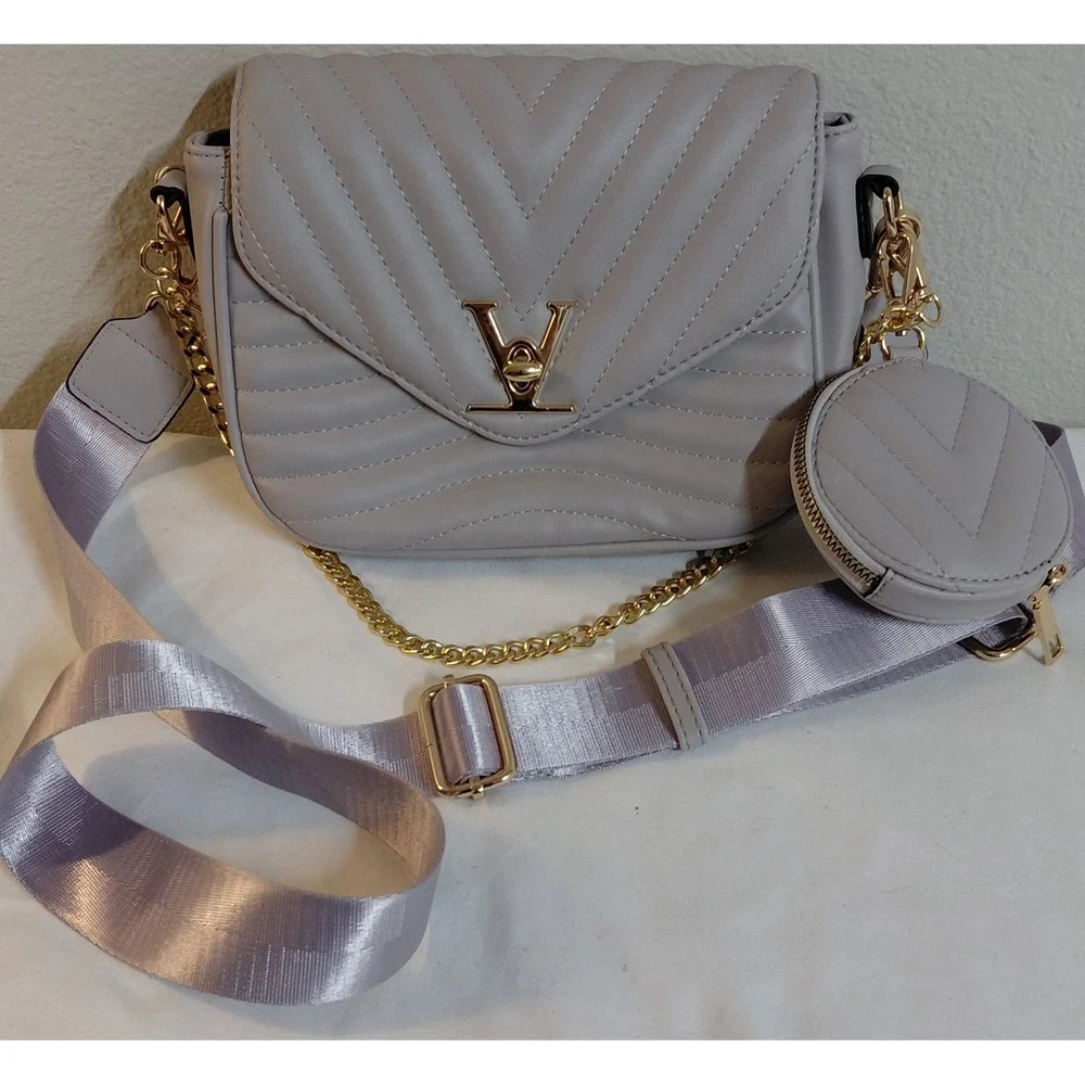Valentino Orlandi Chevron Quilted Crossbody Bag Light Purple Lavender Coin Pouch